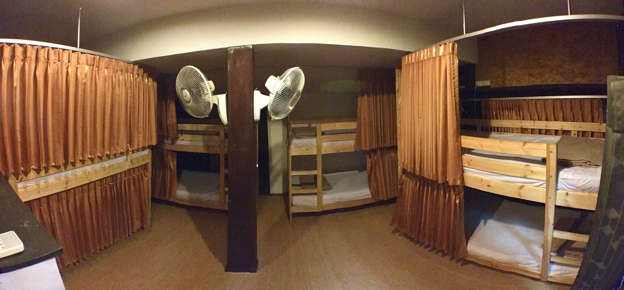 Jao Hostel & Cafe Чиангмай Экстерьер фото